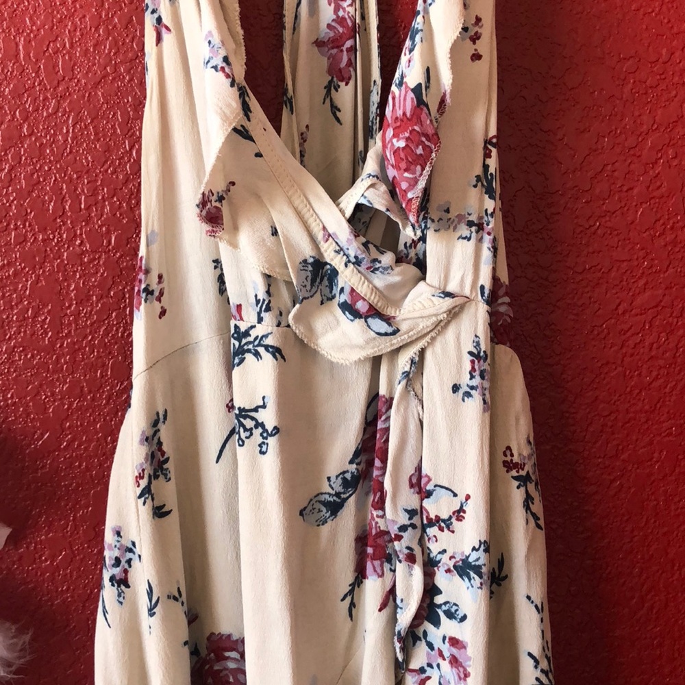 Spring Dress 🦋 - Picture 2 of 3